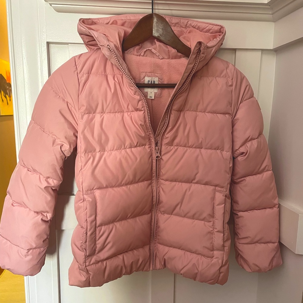 EUC Gap Girls Puffer Winter Jacket, Size Medium.